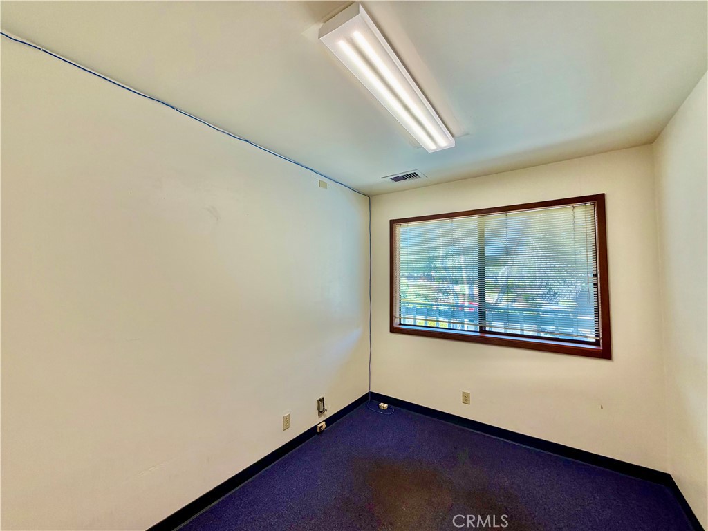 5180 Hill Road E Property Photo 30