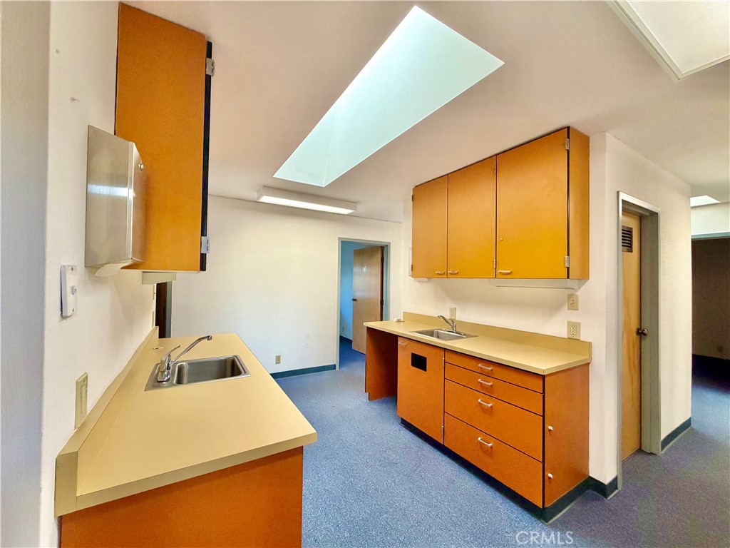 5180 Hill Road E Property Photo 33