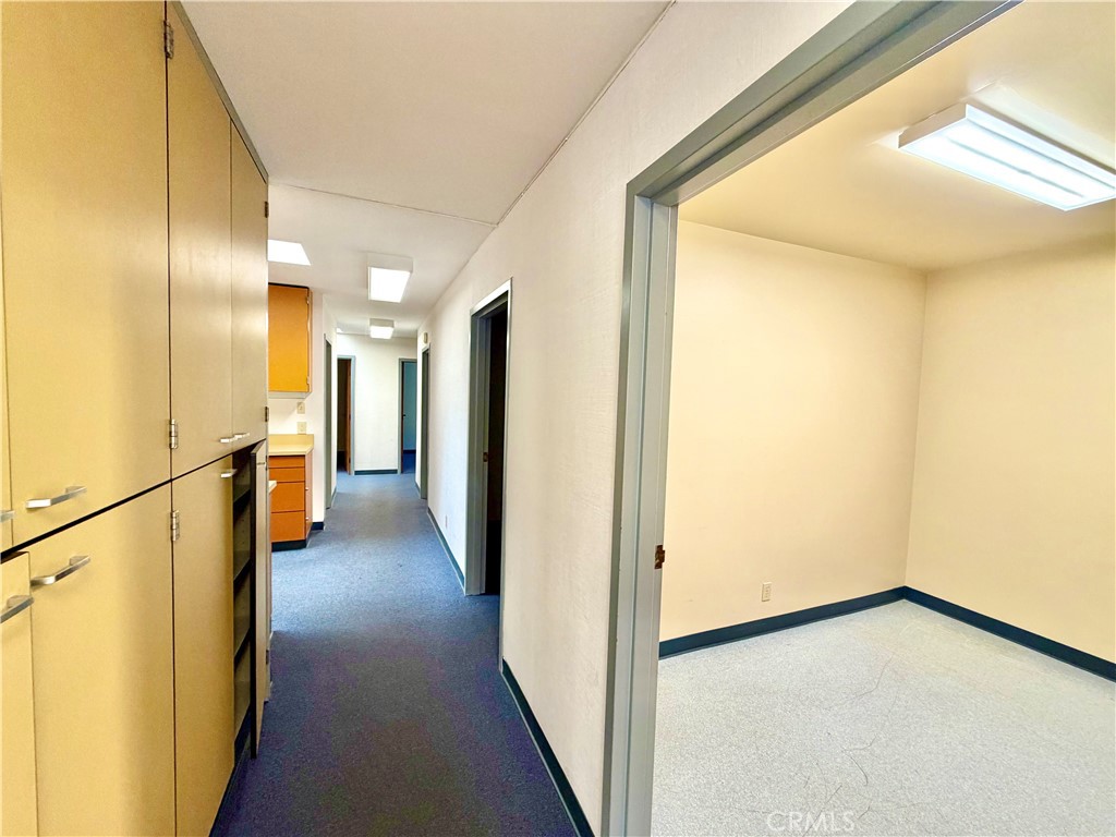 5180 Hill Road E Property Photo 37