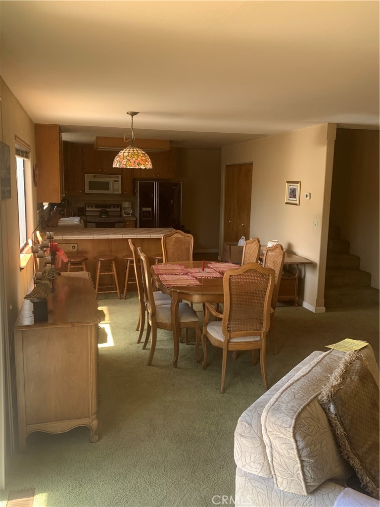 311 Hillcrest Property Photo 14