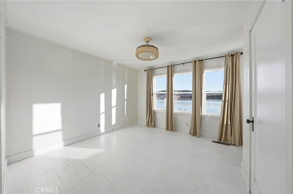 12140 E Highway 20 Property Photo 18