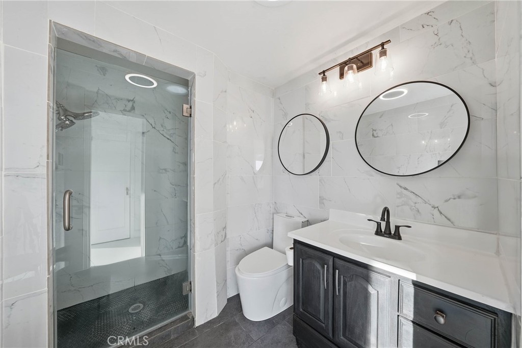 12140 E Highway 20 Property Photo 20
