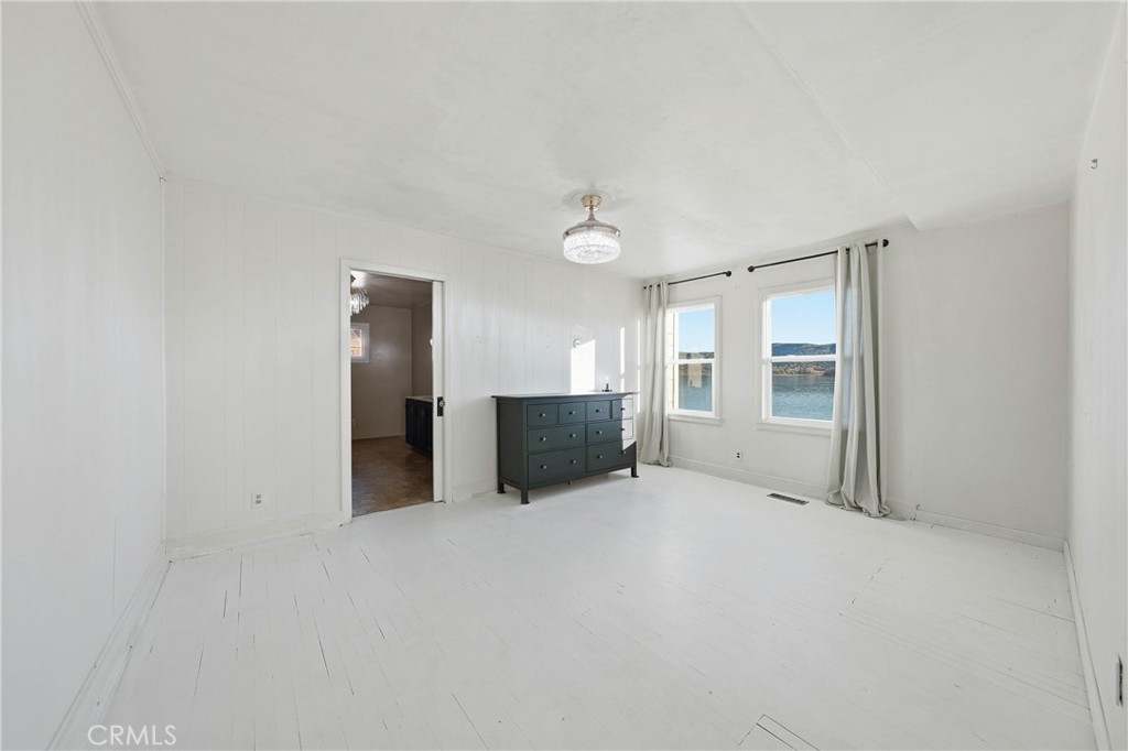 12140 E Highway 20 Property Photo 22