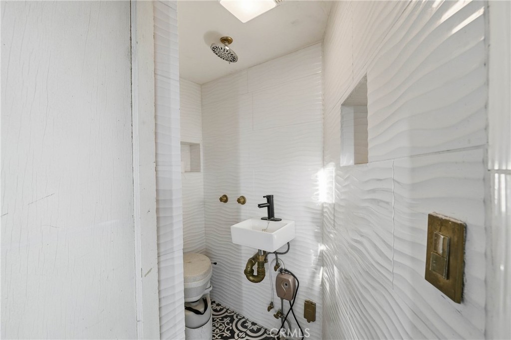 12140 E Highway 20 Property Photo 39