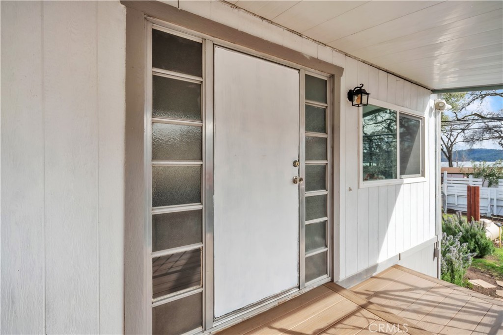 9950 E Highway 20 Property Photo 5