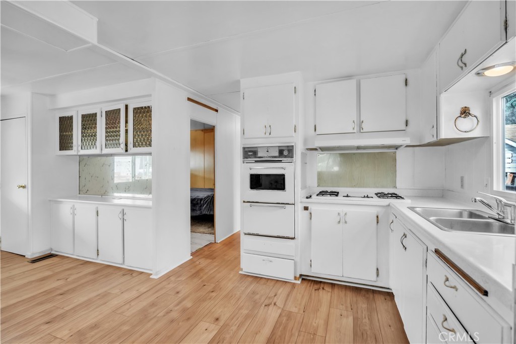 9950 E Highway 20 Property Photo 7