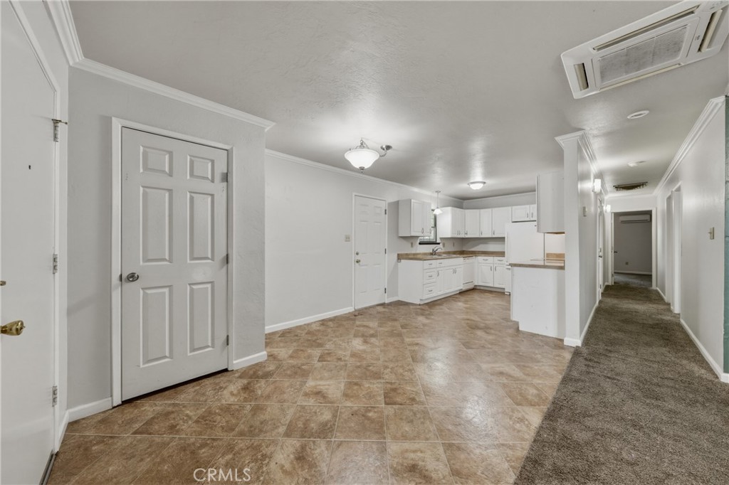 6870 Stonybrook Property Photo 11