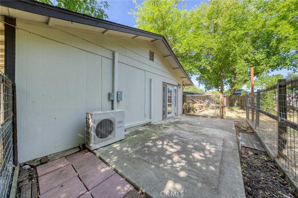 6870 Stonybrook Property Photo 33
