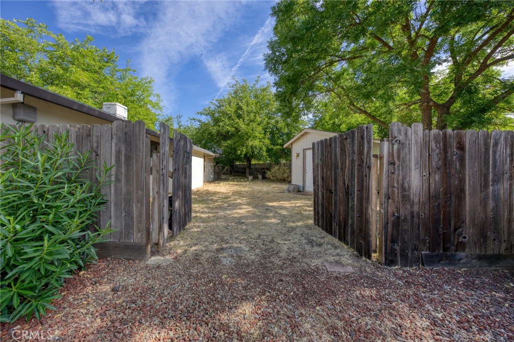 6870 Stonybrook Property Photo 39