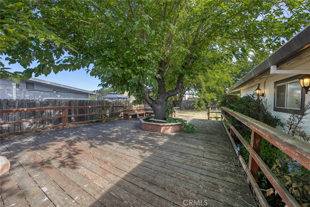 6870 Stonybrook Property Photo 46