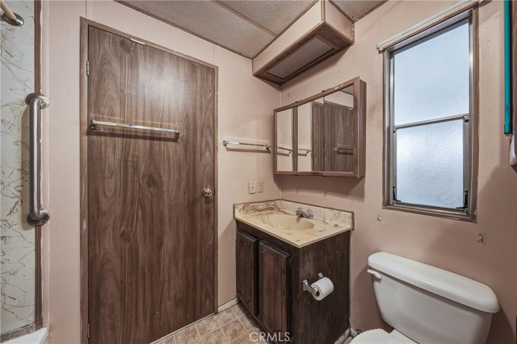 5890 E Highway 20 50 Property Photo 25