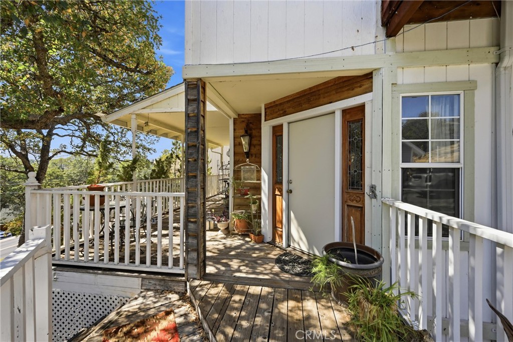 18904 Deer Hill Property Photo 1