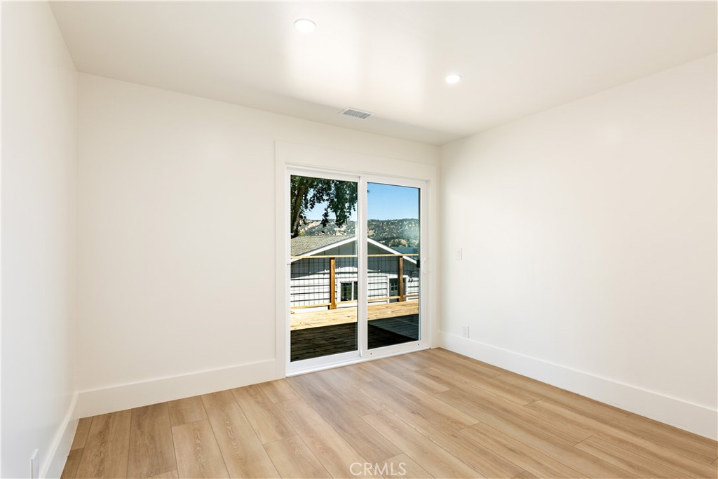 2570 Eastlake Drive Property Photo 21