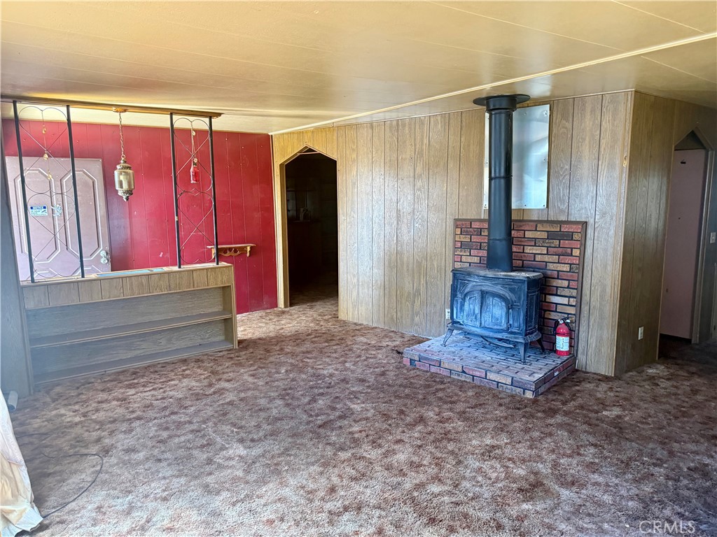4023 Hemlock Property Photo 2