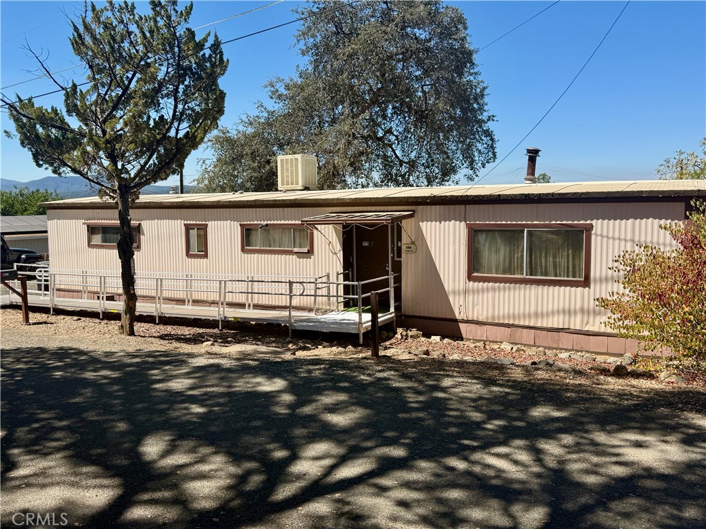 4023 Hemlock Property Photo 11