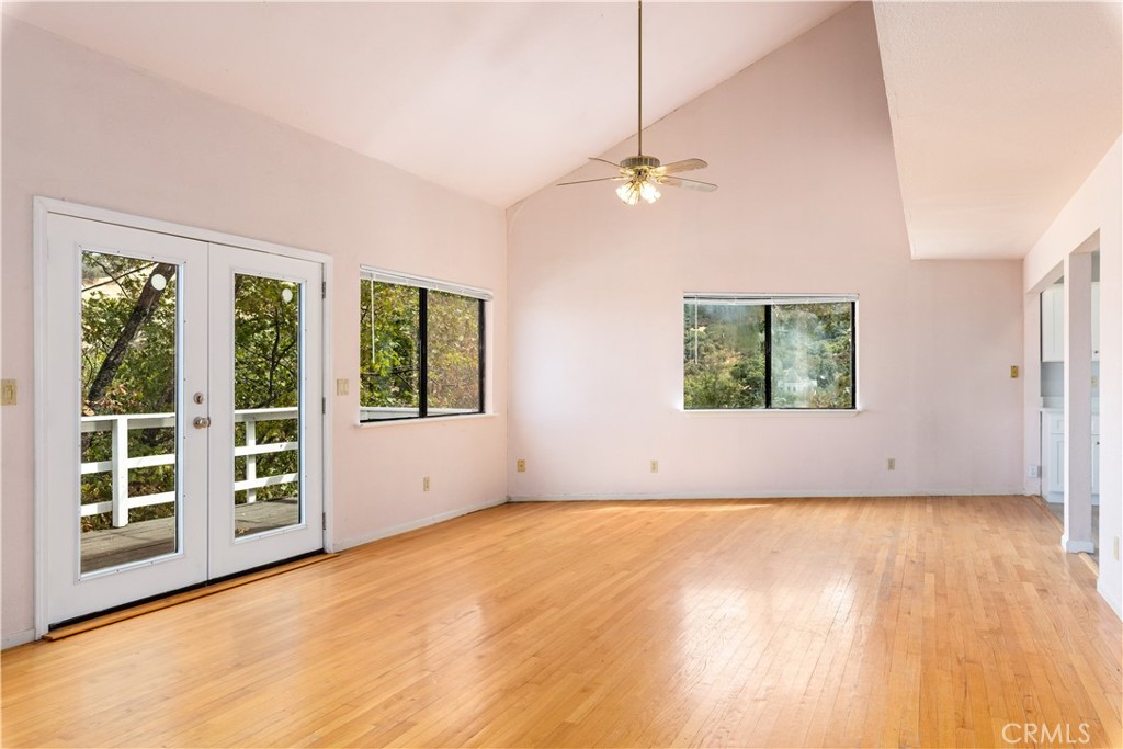 6963 Panoramic Drive Property Photo 7