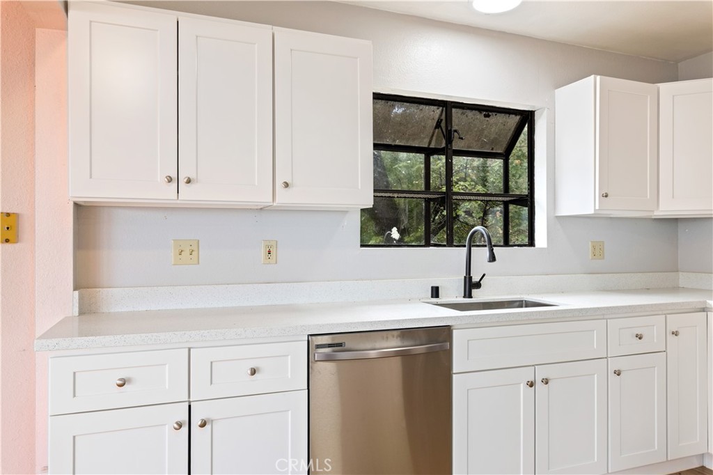 6963 Panoramic Drive Property Photo 14