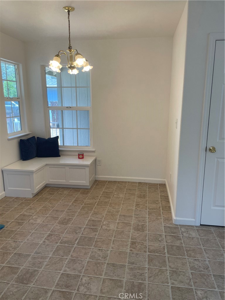 10324 Walnut Way Property Photo 14
