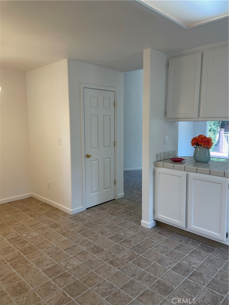10324 Walnut Way Property Photo 17