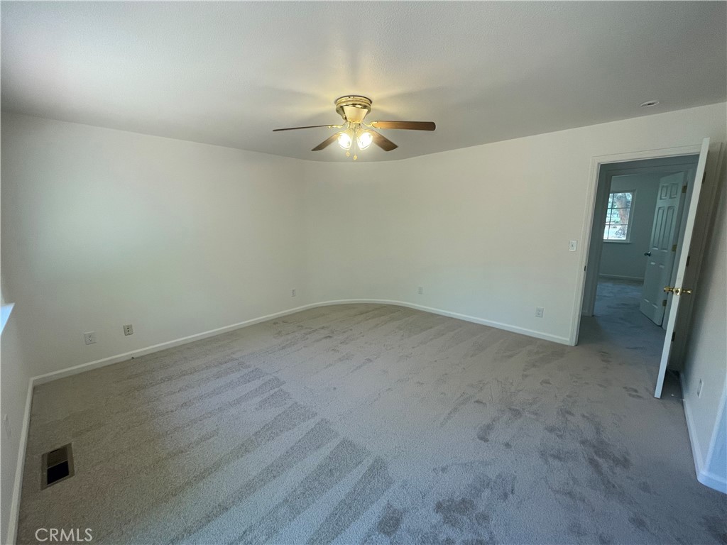 10324 Walnut Way Property Photo 32