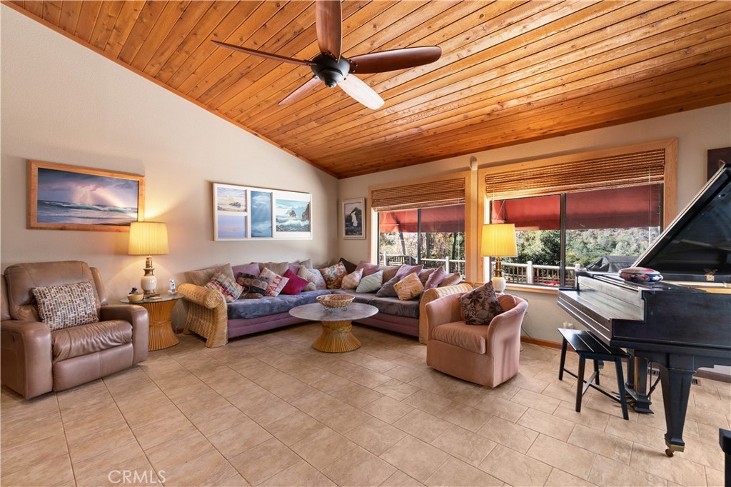 6625 Soda Bay Road Property Photo 11