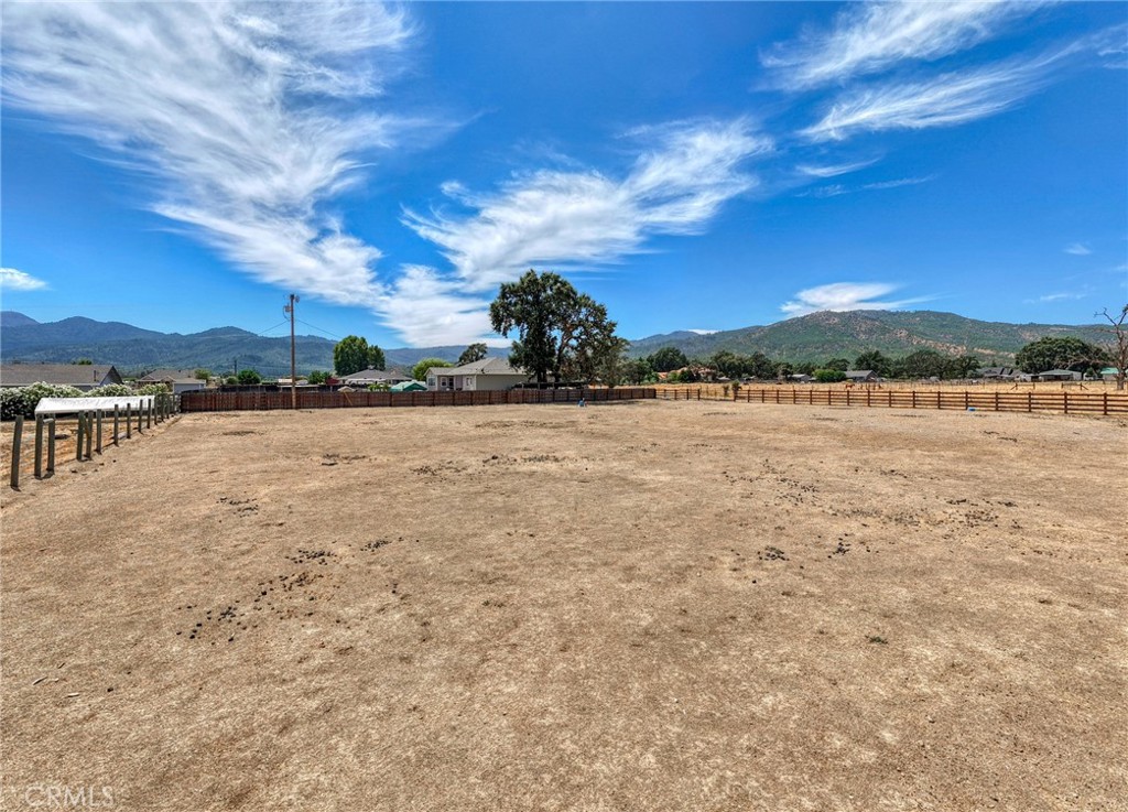 20802 Santa Clara Property Photo 5
