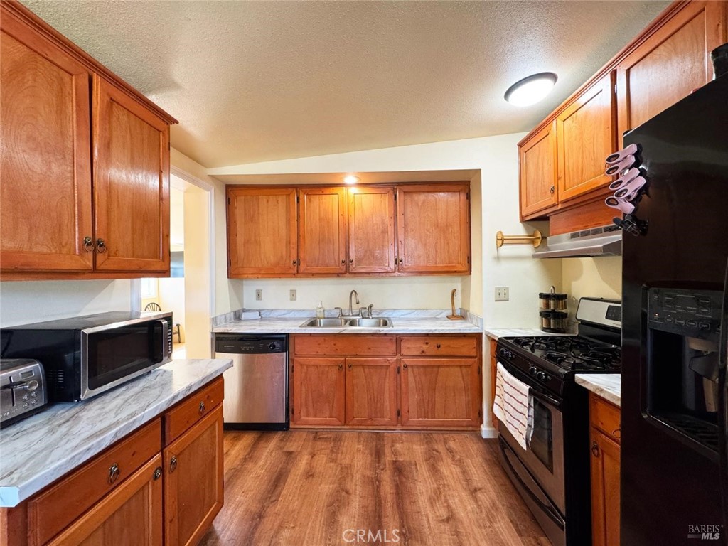 255 Burlington Property Photo 8