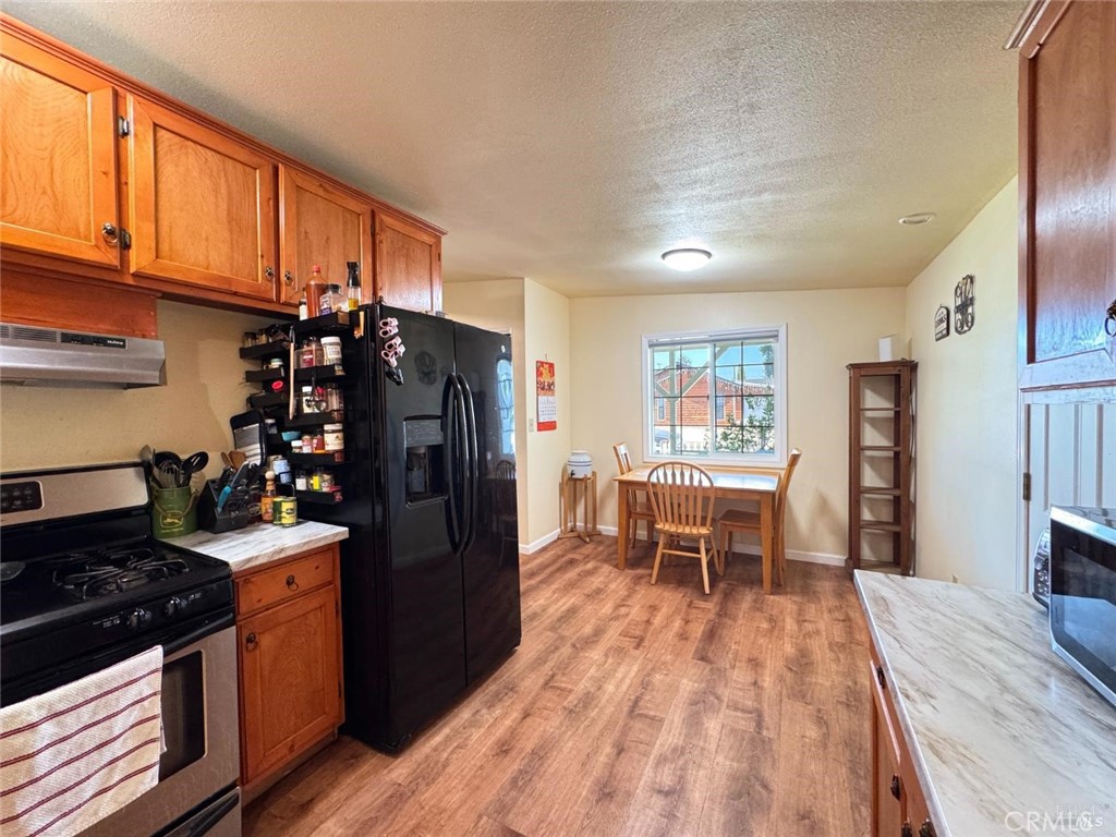255 Burlington Property Photo 12