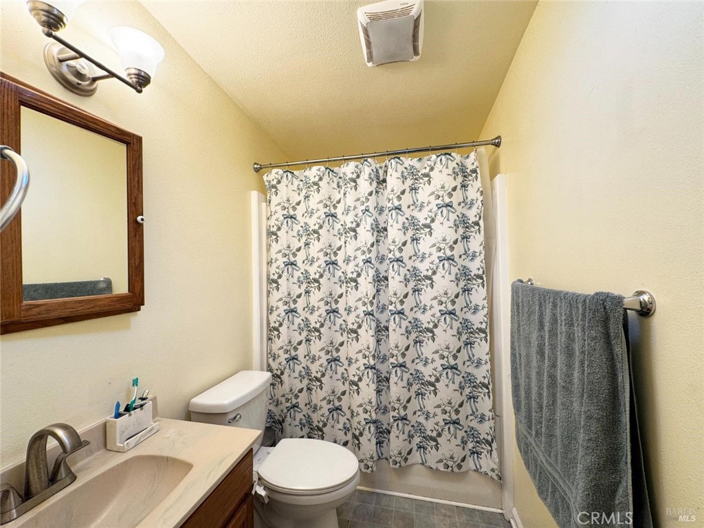 255 Burlington Property Photo 14