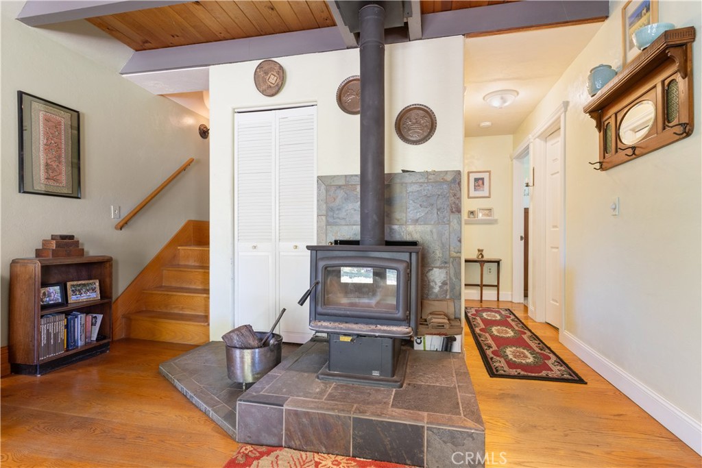 6733 Live Oak Drive Property Photo 19