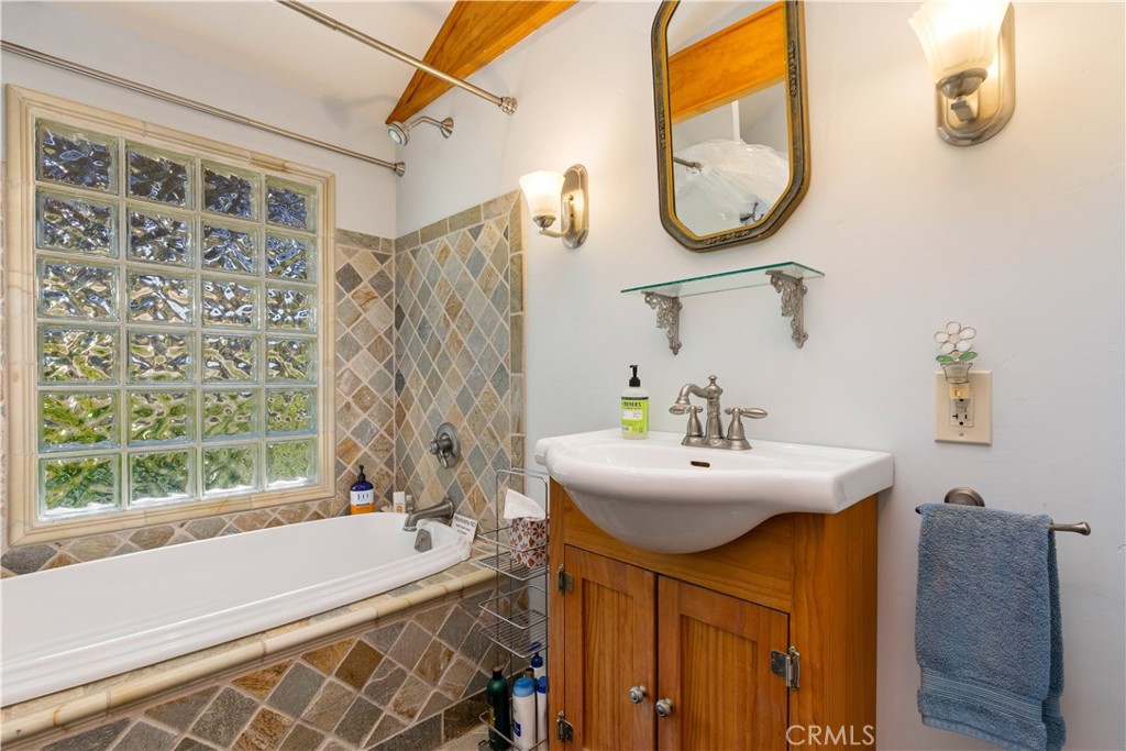 6733 Live Oak Drive Property Photo 48