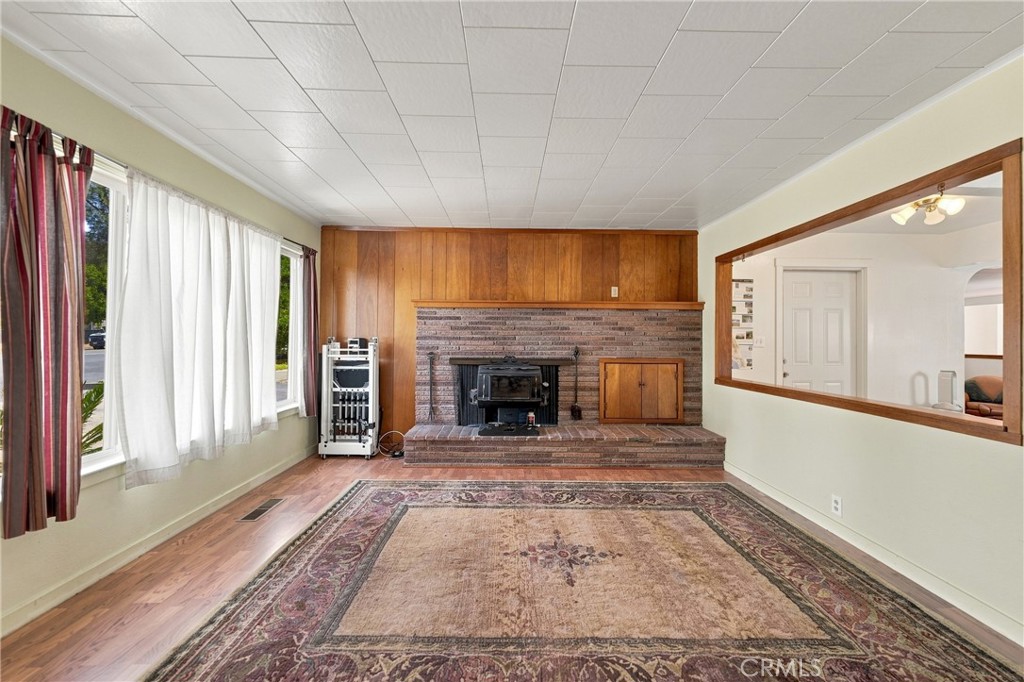 6437 13th Property Photo 6