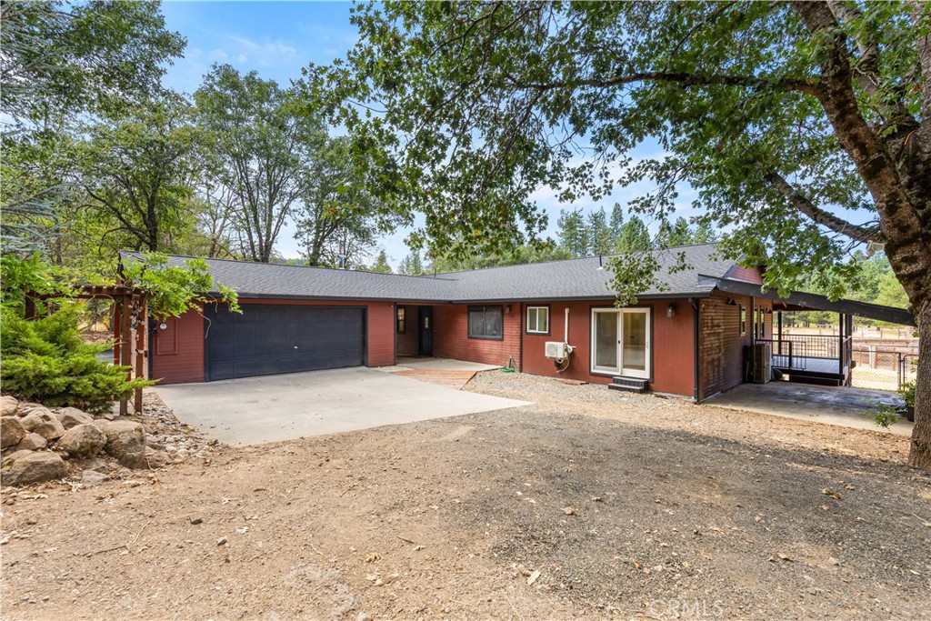 9679 Salmina Road Property Photo