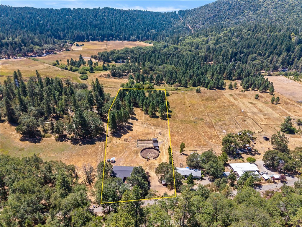 9679 Salmina Road Property Photo 3