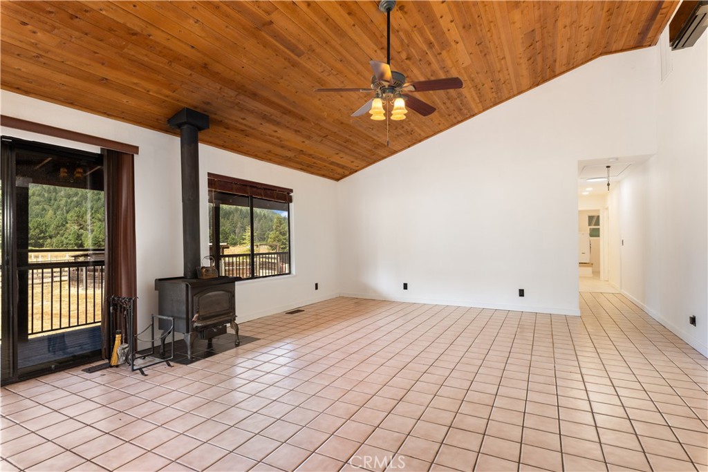 9679 Salmina Road Property Photo 11