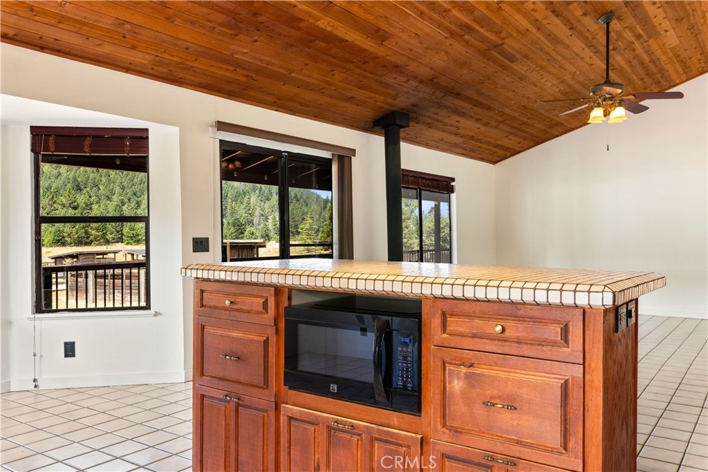 9679 Salmina Road Property Photo 17
