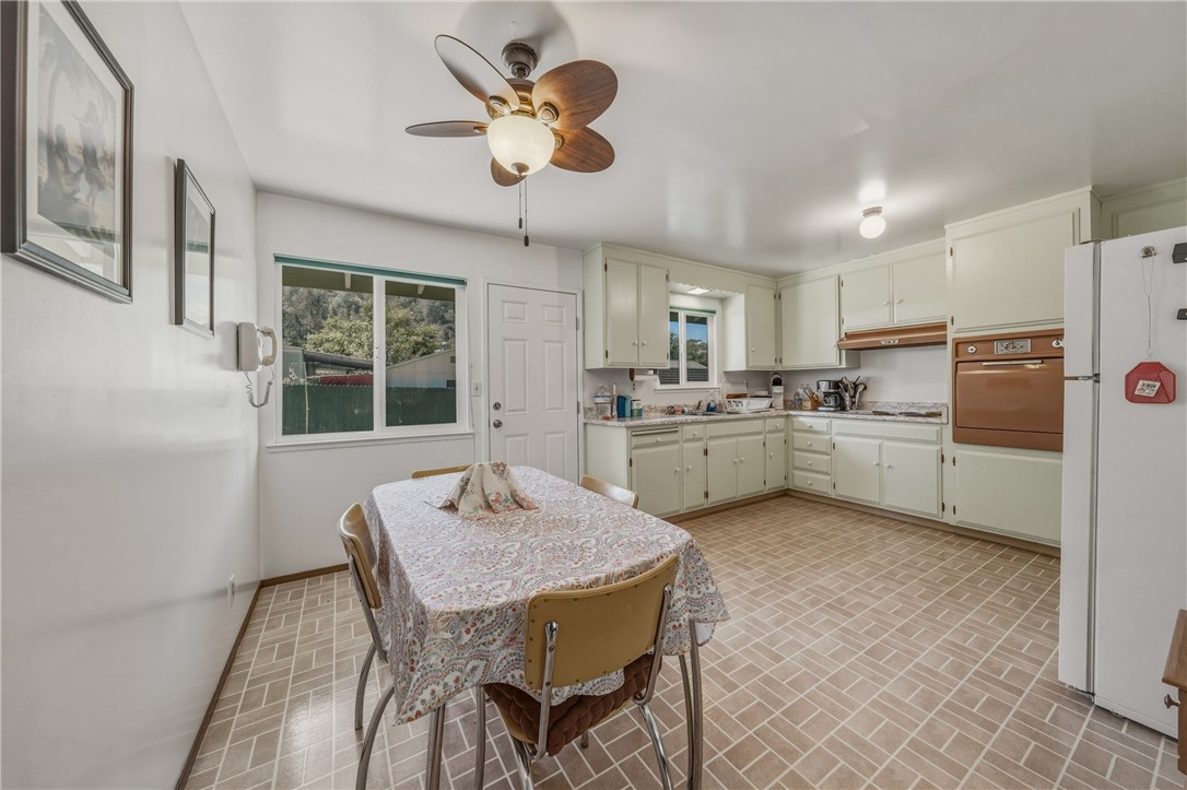 6947 Monte Mar Drive Property Photo 5