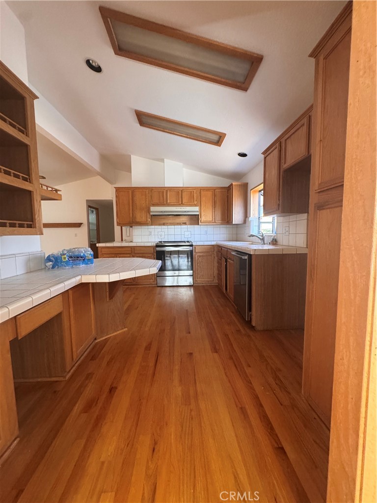 13720 Arrowhead Property Photo 6