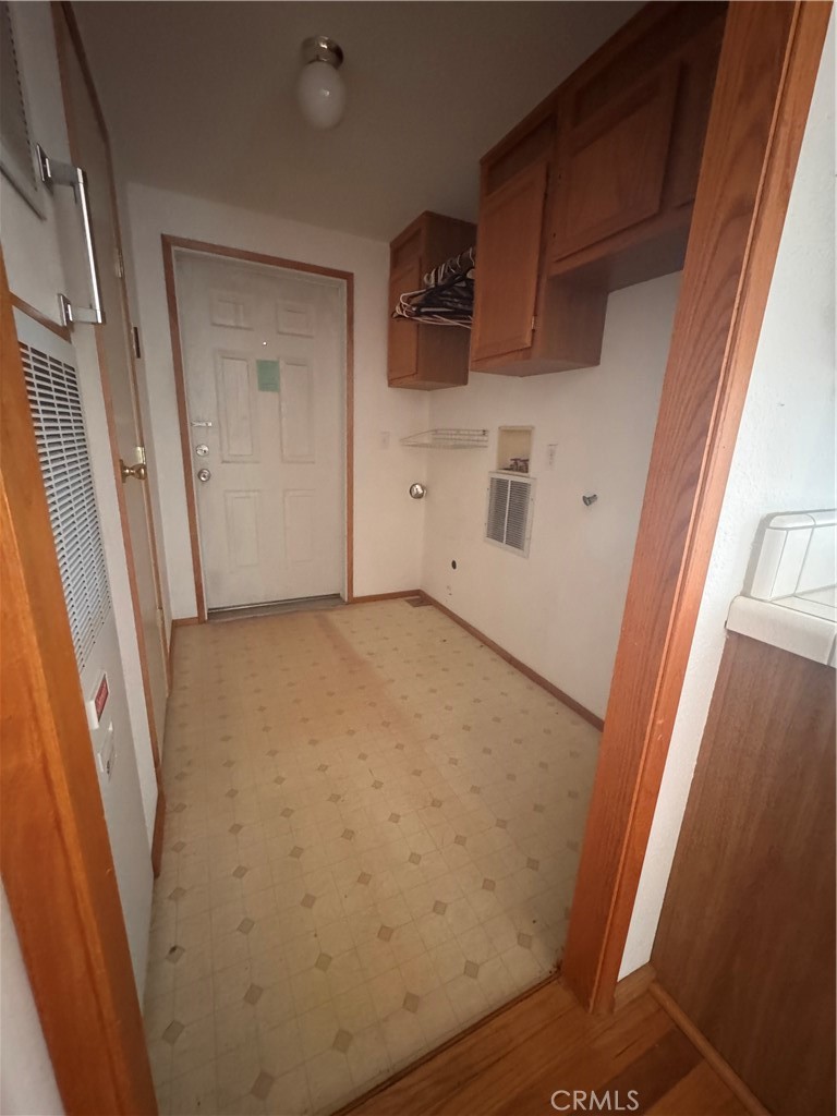 13720 Arrowhead Property Photo 7