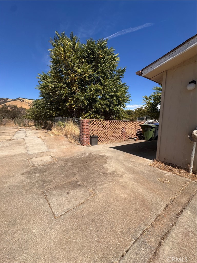 13720 Arrowhead Property Photo 17