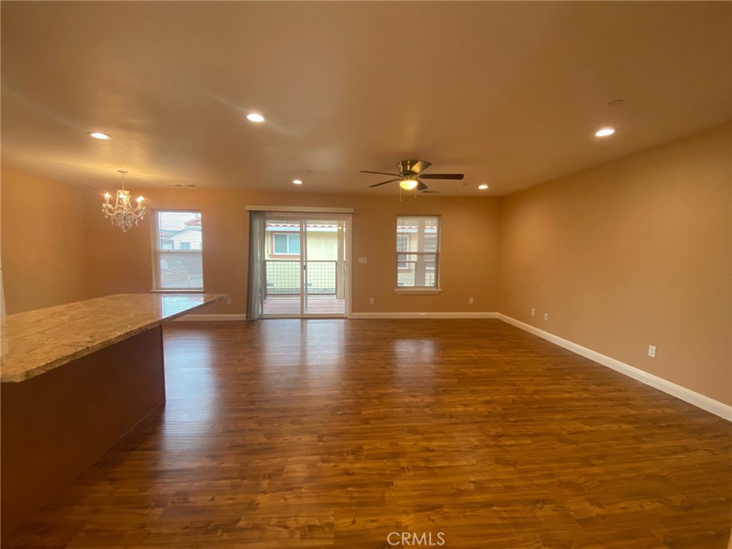 15930 Young Street Property Photo 4