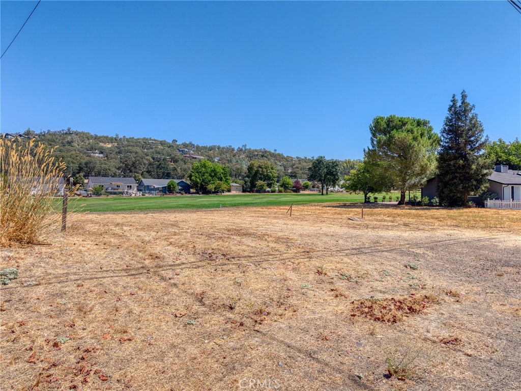 18860 Deer Hollow Property Photo 3