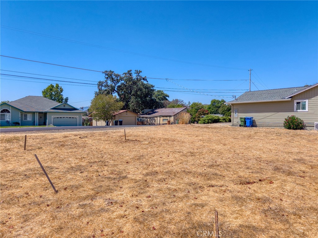 18860 Deer Hollow Property Photo 9