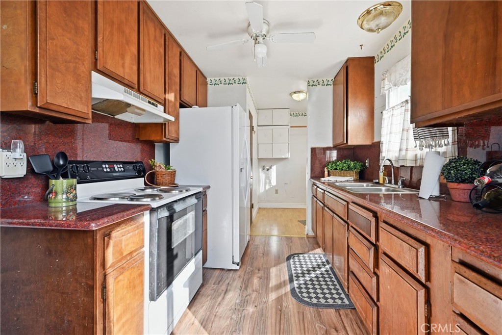 3944 Country Club Property Photo 10
