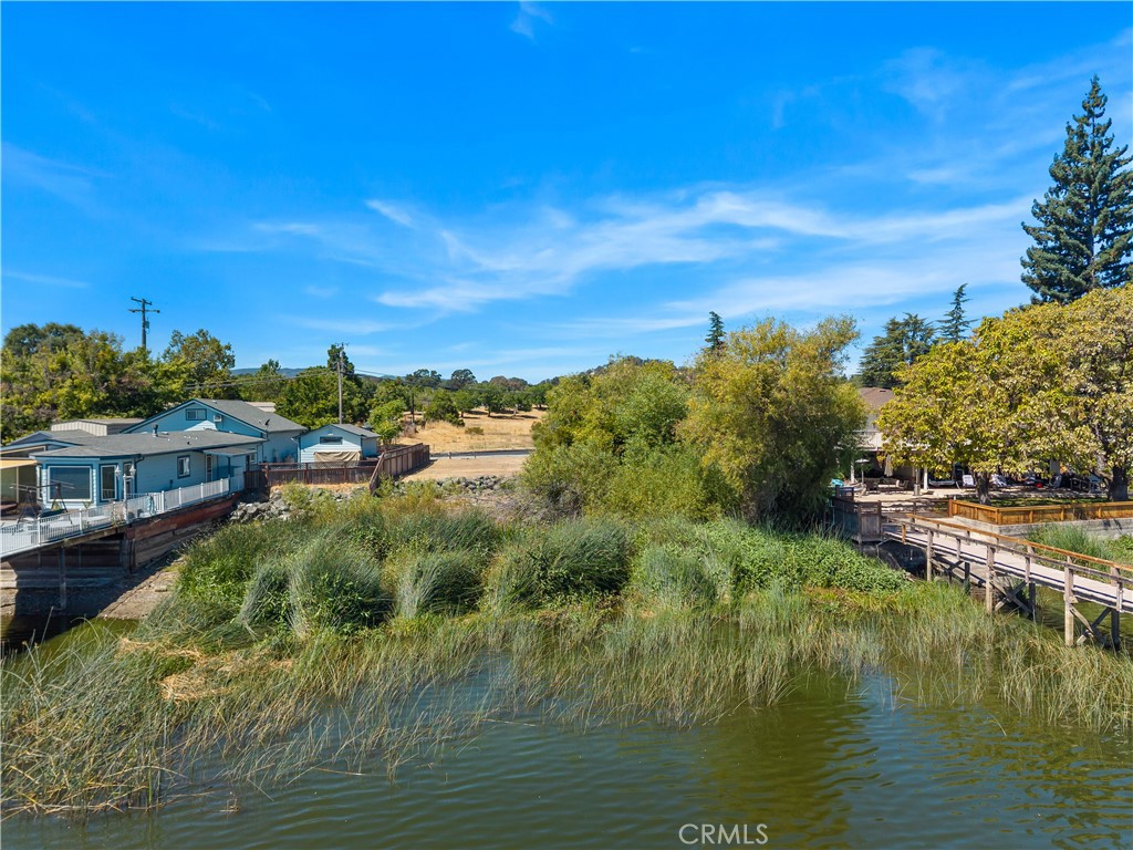 2832 Lakeshore Boulevard Property Photo 13