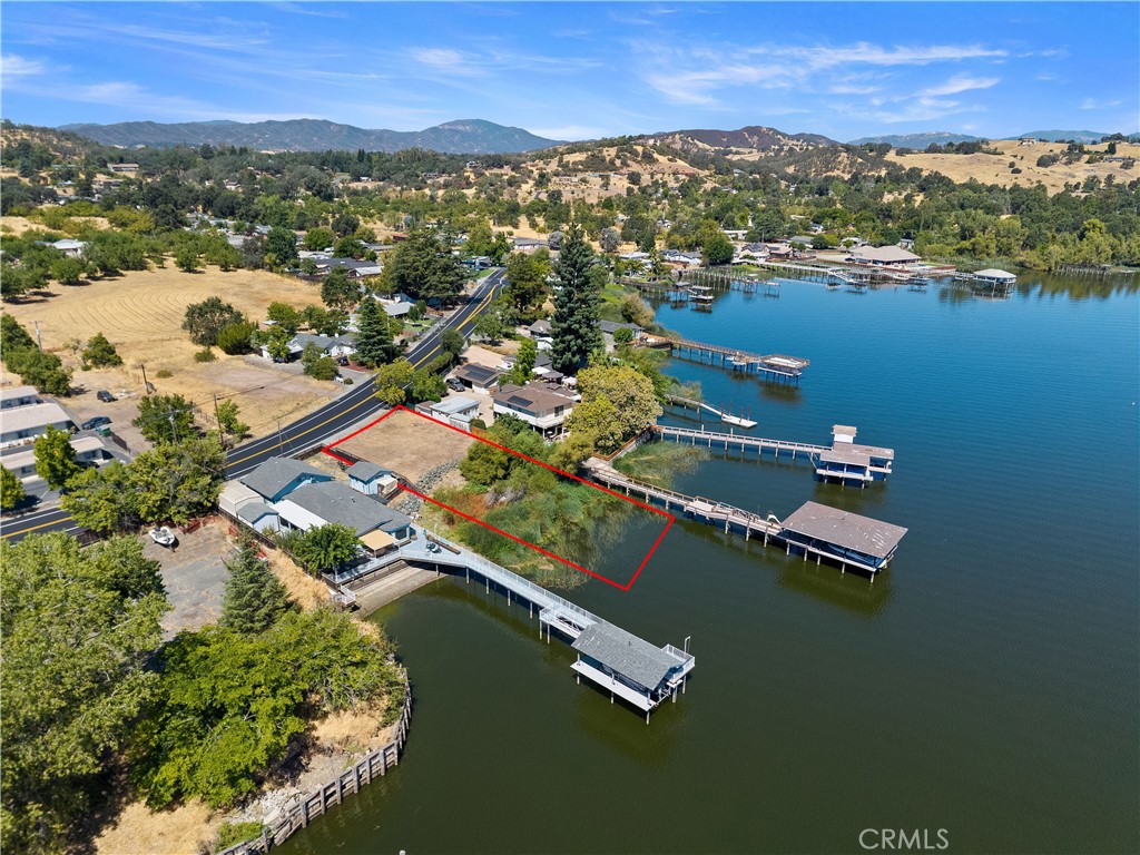 2832 Lakeshore Boulevard Property Photo 16