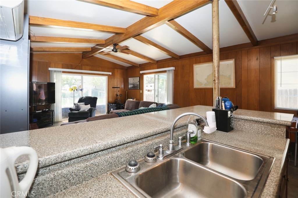 12953 Lakeshore Property Photo 15
