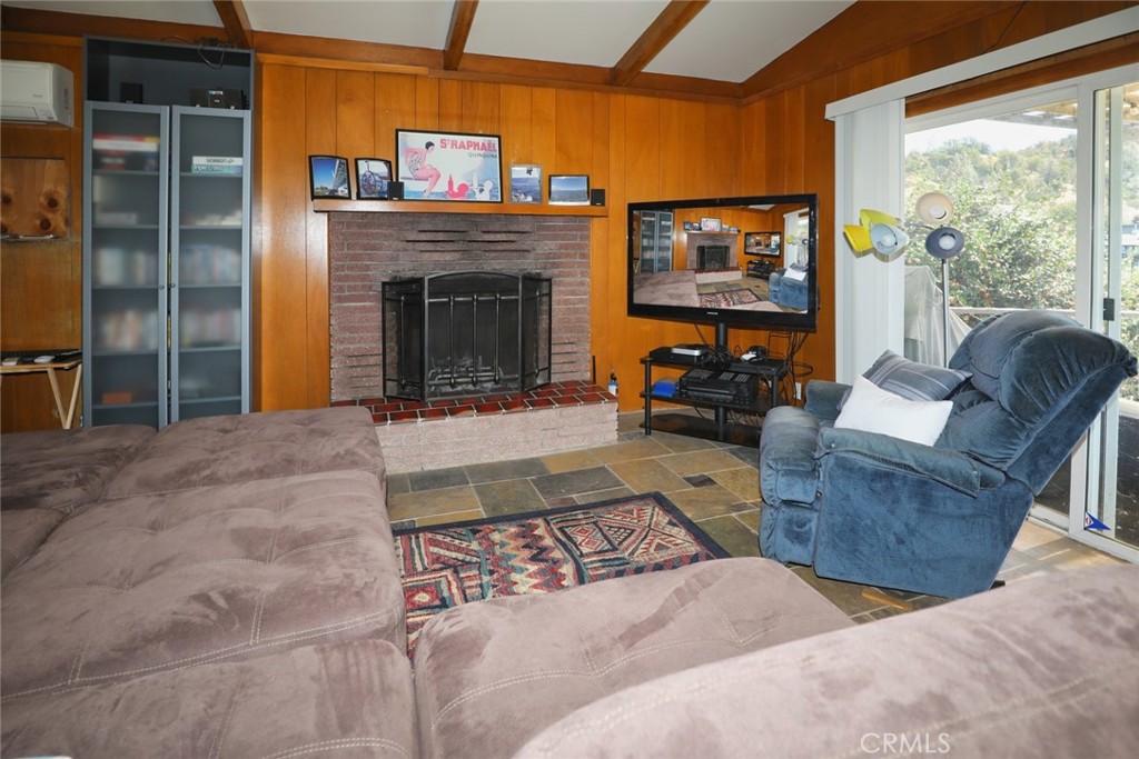 12953 Lakeshore Property Photo 18