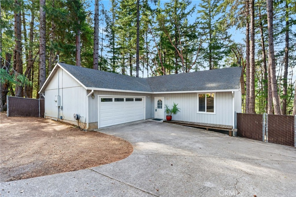 1290 Tuck Property Photo 1