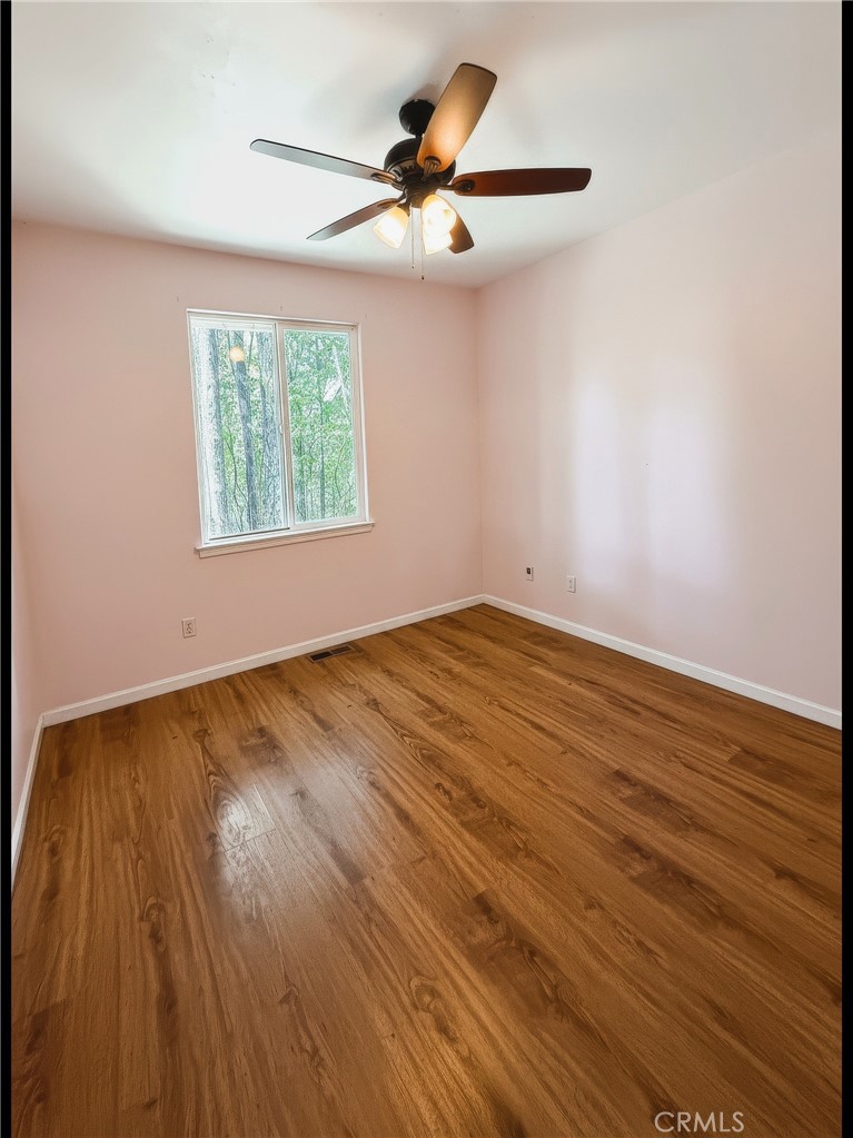 1290 Tuck Property Photo 7